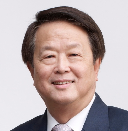 Mr. Kuok Khoon Hong